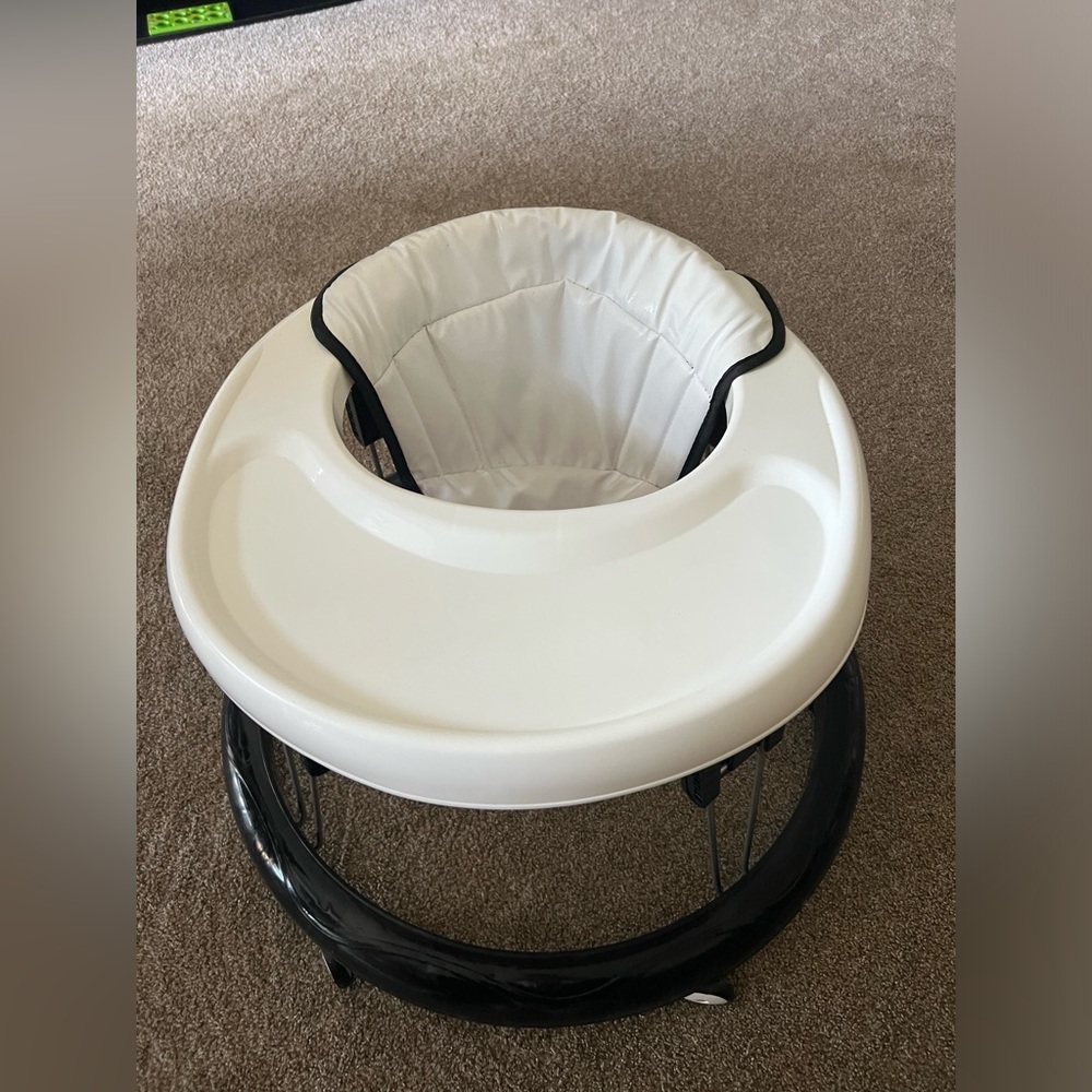 Baby walker, white. Baby walker 8-18 months